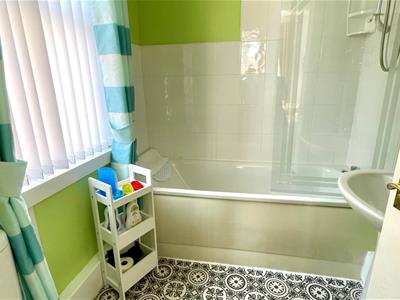 EN-SUITE 2